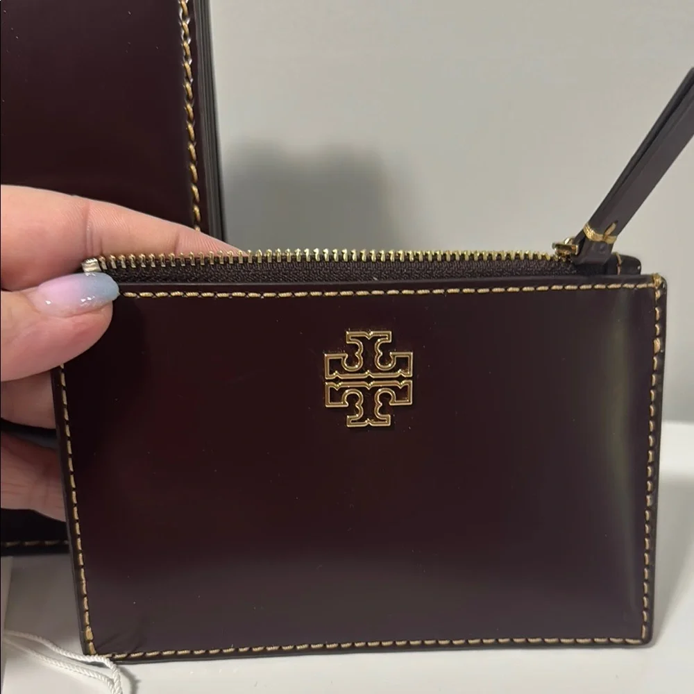 Tory Burch Brown Shoulder Bag with Gold Hardware - Picture 9 of 9